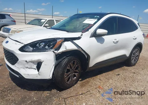 2021 Ford Escape Sel z USA, uszkodzony, nr VIN 1FMCU0H6XMUB09537